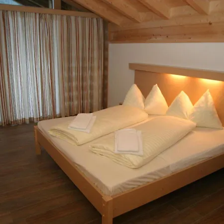 Luxurious Chalet In With Sauna * Wald im Pinzgau