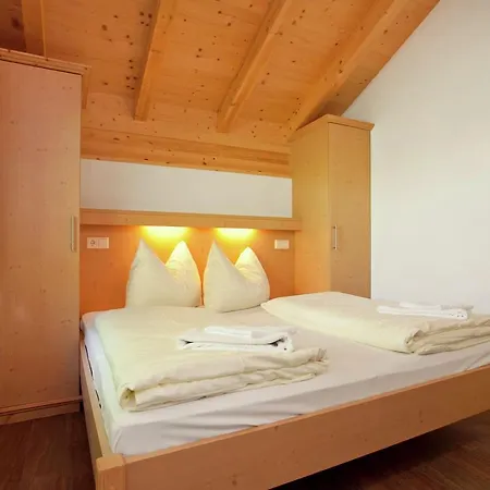 Alpesi faház Luxurious Chalet In With Sauna