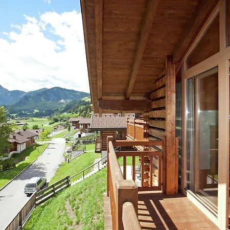 Luxurious Chalet In With Sauna Alpesi faház *