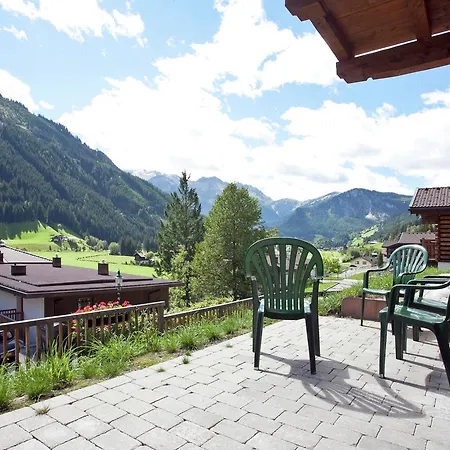 Alpesi faház Luxurious Chalet In With Sauna Wald im Pinzgau