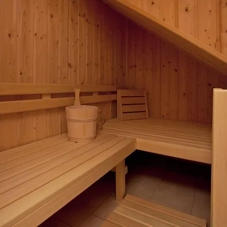 Luxurious Chalet In With Sauna Wald im Pinzgau