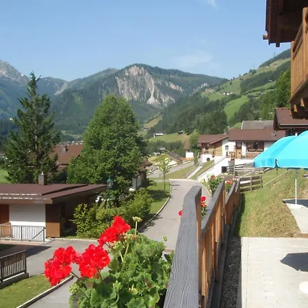 Luxurious Chalet In With Sauna * Wald im Pinzgau
